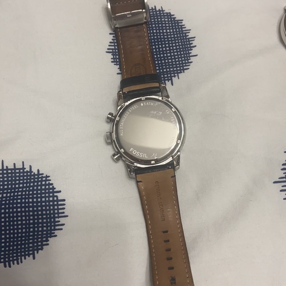 Fossil Watch - Picture 3 of 5